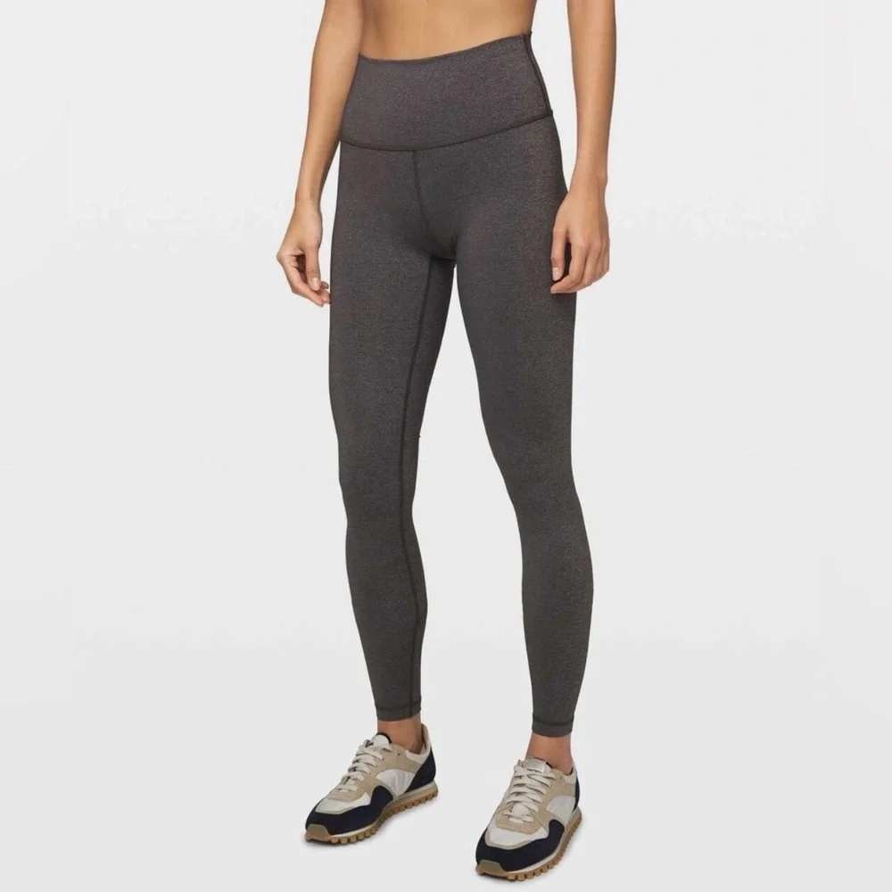 Lululemon Women's Wunder Under Hi-Rise Grey Black Trim Tights Sz 8
